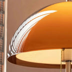 Retro golvlampa med kupolskärm