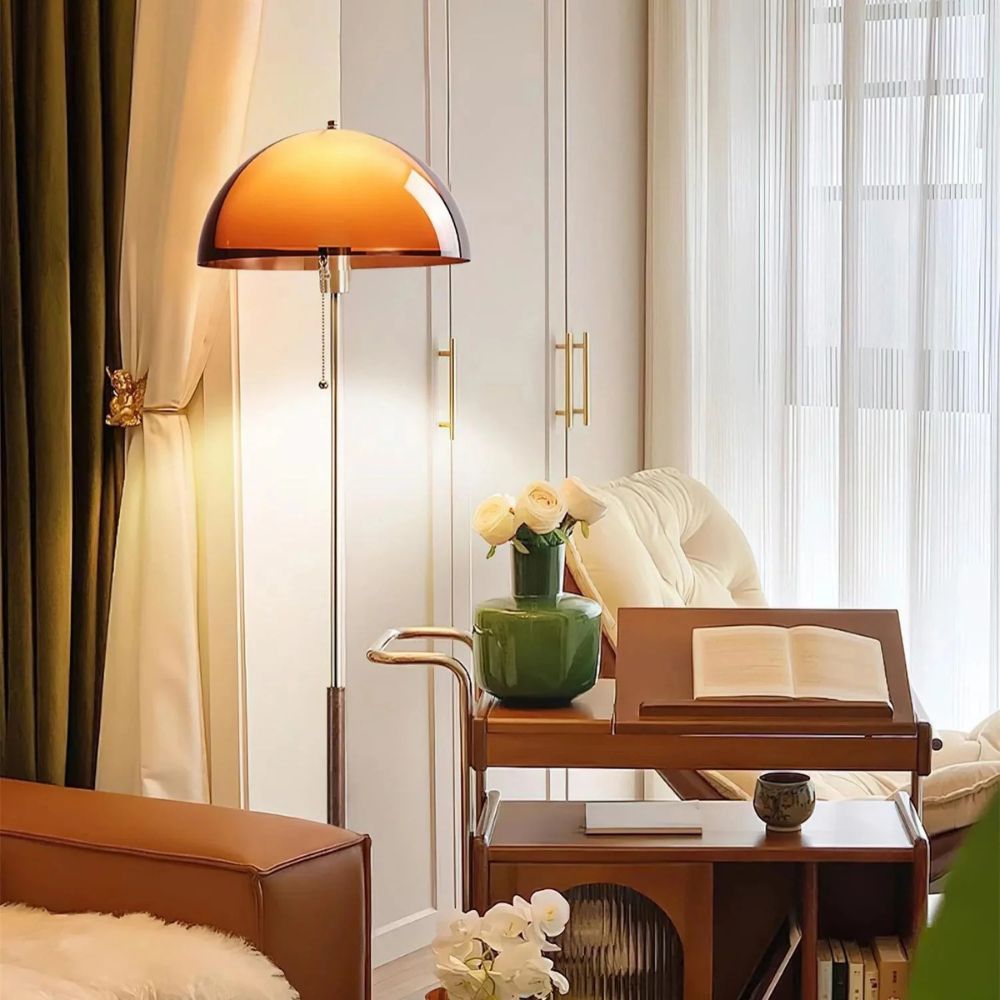 Retro golvlampa med kupolskärm