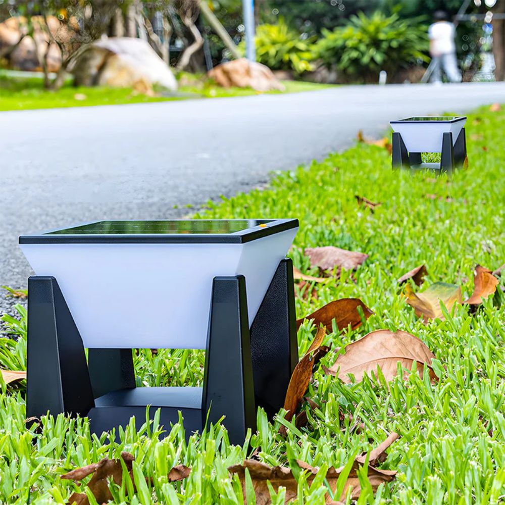 Solcellsdriven led utomhus stolplampa